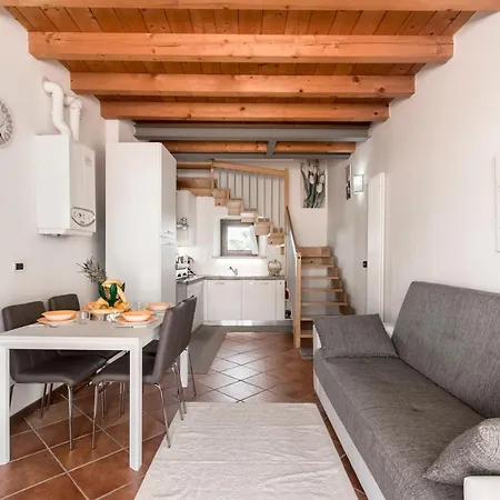 Corte Costiere Apartment Pastrengo